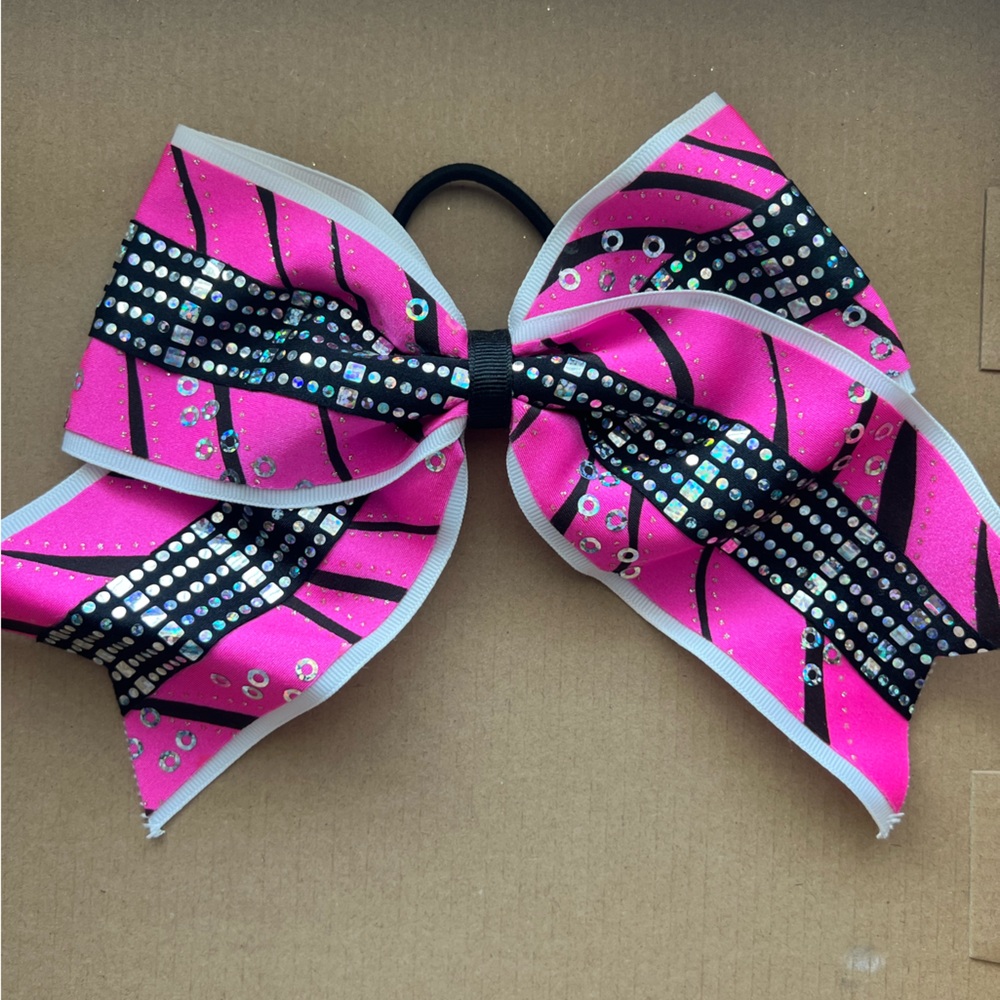 Cheer Bow 🎀3 for 35⭐️